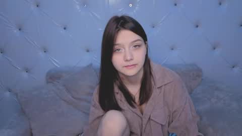 foxy online show from May 2026 06:20:01 PM