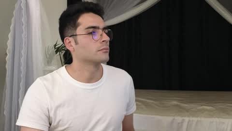 Snapshot of xxxvandersexxx chatting on February 2026 05:59:02 AM July and Fer online show from February 2026 05:59:02 AM