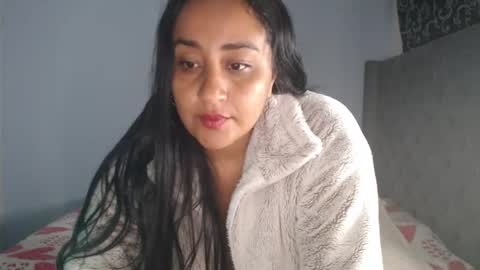 Lunhaa   online show from September 2025 10:26:02 AM