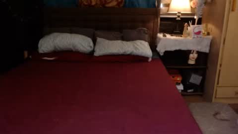 Angela online show from September 2025 12:01:01 AM