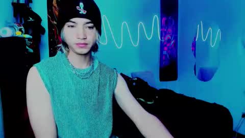 Snapshot of xzerox_ chatting on September 2025 11:32:01 AM xzerox_ online show from September 2025 11:32:01 AM