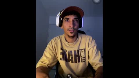 Y0ungman online show from March 2025 08:10:01 PM