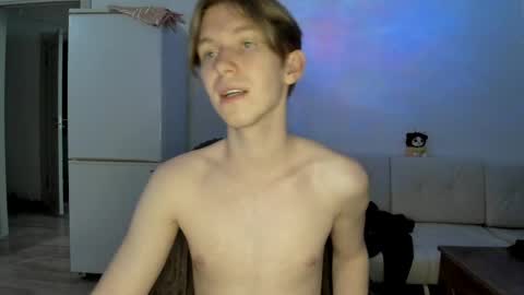 Snapshot of y0ursteve chatting on May 2026 02:44:01 PM y0ursteve online show from May 2026 02:44:01 PM