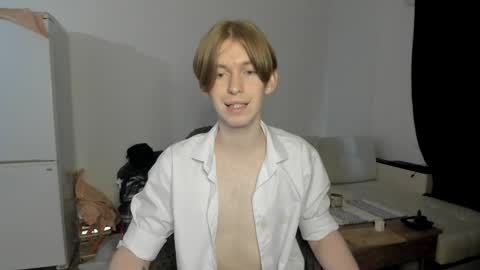 Snapshot of y0ursteve chatting on May 2026 05:40:01 PM y0ursteve online show from May 2026 05:40:01 PM