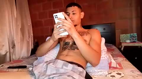 Yajz online show from October 2025 08:33:01 PM