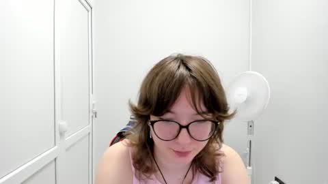 Snapshot of yamihoshii chatting on July 2026 06:51:01 AM Sofia online show from July 2026 06:51:01 AM