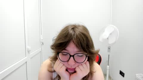 Snapshot of yamihoshii chatting on July 2026 07:12:01 AM Sofia online show from July 2026 07:12:01 AM