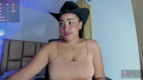 Naomi online show from October 2025 08:17:02 PM