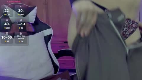 yan_nyan online show from December 2024 04:51:02 AM