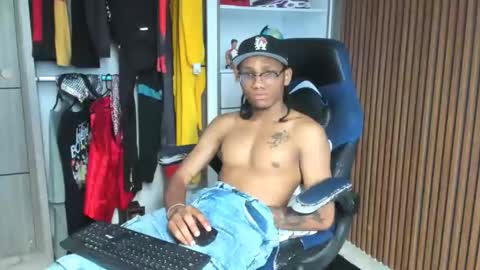 Snapshot of yandi_hot chatting on February 2026 02:57:02 PM yandi_hot online show from February 2026 02:57:02 PM