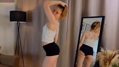 Kate online show from November 2025 02:13:01 PM