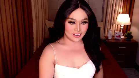 Allisonn online show from March 2025 07:01:02 PM