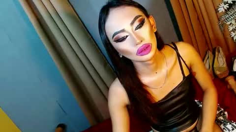 miss yasii online show from January 2025 04:08:02 PM