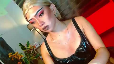 miss yasii online show from March 2026 06:03:01 PM