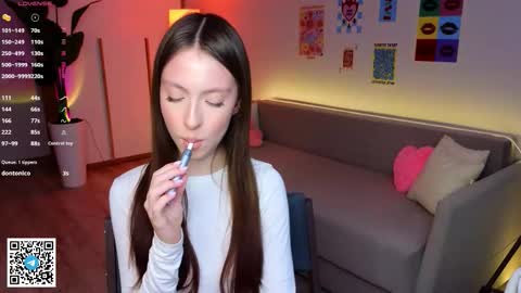 Yasmin online show from March 2026 06:39:02 AM