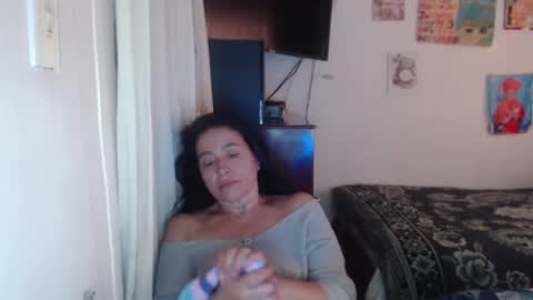 Snapshot of yasmin_love85 chatting on February 2025 03:09:01 PM yasmin_love85 online show from February 2025 03:09:01 PM