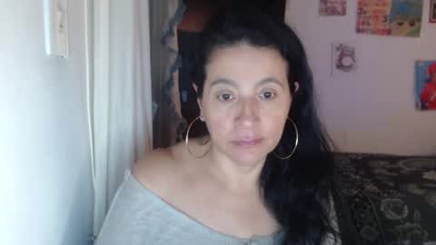 Snapshot of yasmin_love85 chatting on March 2025 06:18:01 PM yasmin_love85 online show from March 2025 06:18:01 PM