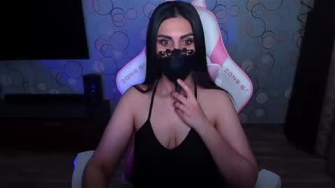 yasmina online show from July 2026 06:42:01 AM