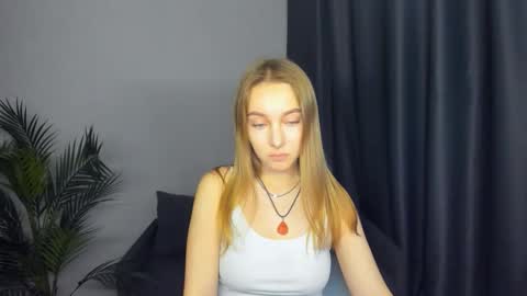 Snapshot of yasminasage chatting on November 2025 08:24:02 PM Yasmina online show from November 2025 08:24:02 PM