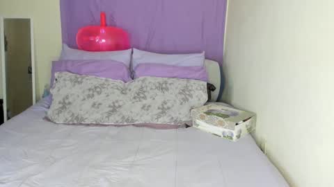 Yasmina online show from December 2024 04:30:02 AM