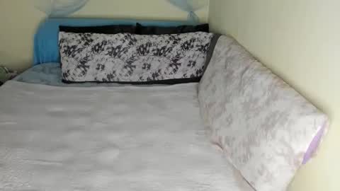 Yasmina online show from May 2026 02:31:01 AM