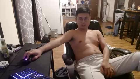 yawnimhorny online show from April 2026 05:57:02 AM
