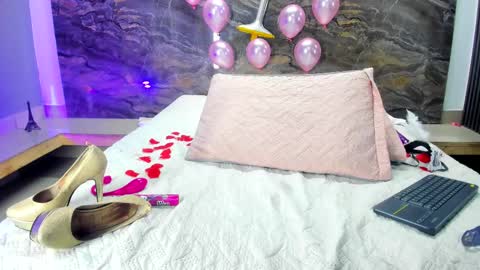 yaya____ online show from March 2025 07:56:02 AM