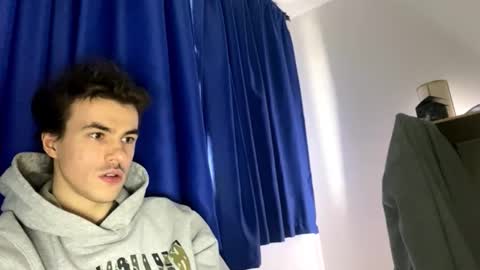 yayay333 online show from March 2026 02:17:01 PM