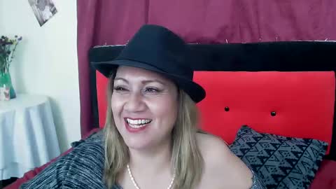 Snapshot of yayita_mature chatting on January 2025 07:01:02 PM yayita online show from January 2025 07:01:02 PM