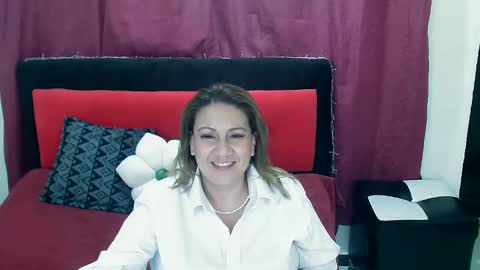 Snapshot of yayita_mature chatting on January 2025 01:04:01 PM yayita online show from January 2025 01:04:01 PM