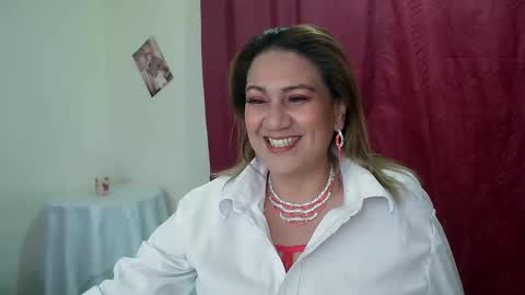 Snapshot of yayita_mature chatting on January 2025 01:55:02 PM yayita online show from January 2025 01:55:02 PM