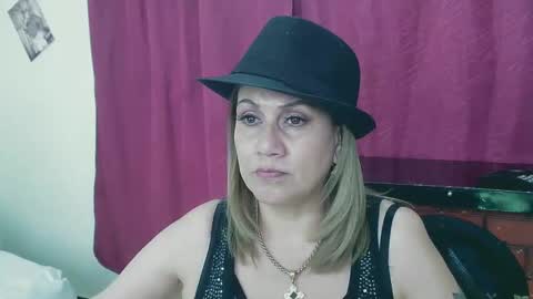 Snapshot of yayita_mature chatting on January 2025 08:35:02 PM yayita online show from January 2025 08:35:02 PM