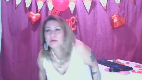 Snapshot of yayita_mature chatting on February 2025 10:54:01 PM yayita online show from February 2025 10:54:01 PM