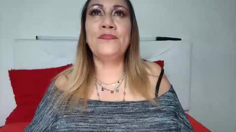 Snapshot of yayita_mature chatting on October 2025 01:42:02 PM yayita online show from October 2025 01:42:02 PM