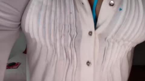 Snapshot of yayita_mature chatting on October 2025 10:08:01 PM yayita online show from October 2025 10:08:01 PM