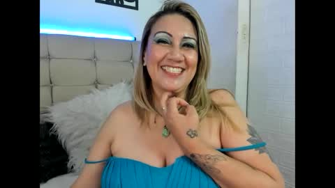 Snapshot of yayita_mature chatting on November 2025 02:50:01 PM yayita online show from November 2025 02:50:01 PM