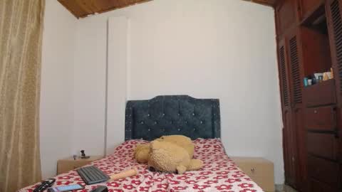 Jasmin online show from October 2025 04:11:01 AM