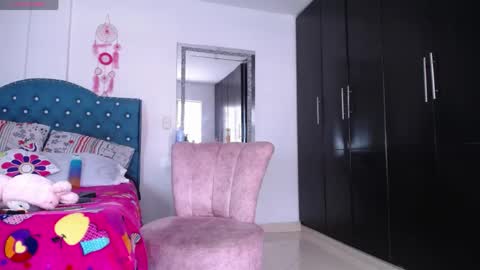 Snapshot of yazmin_mature chatting on April 2026 07:18:01 PM Jasmin online show from April 2026 07:18:01 PM