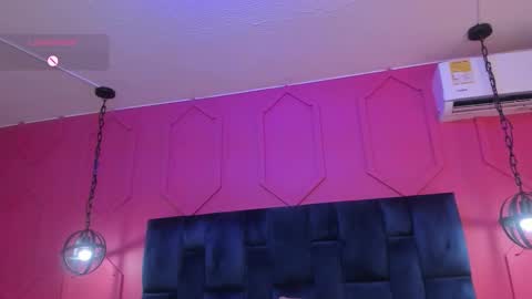 Yazmin online show from January 2026 07:11:01 PM