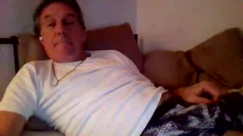 yeah_baby6988 online show from December 2025 12:41:02 AM