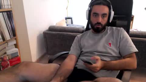 yeeaahoo online show from October 2025 06:58:02 AM