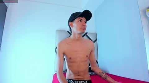 Snapshot of yefersonyoss chatting on May 2026 04:30:02 AM Yeferson online show from May 2026 04:30:02 AM