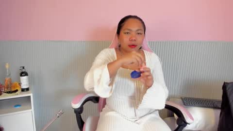 yeika_foxy online show from February 2026 11:09:02 AM