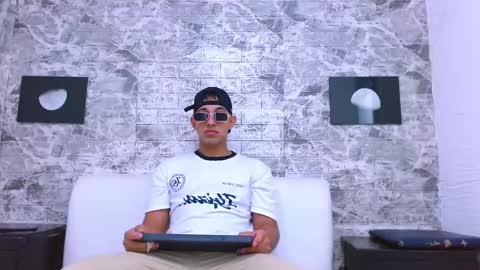 Snapshot of yeisonbrown chatting on November 2025 10:15:01 AM Yeison online show from November 2025 10:15:01 AM