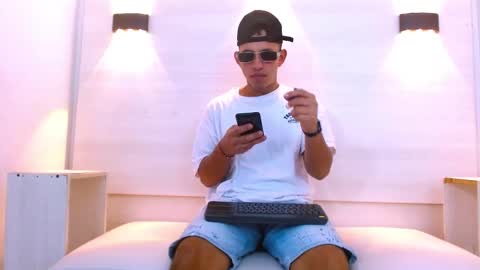 Snapshot of yeisonbrown chatting on November 2025 11:20:01 AM Yeison online show from November 2025 11:20:01 AM