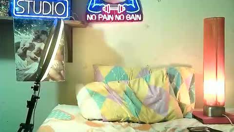 yeisoncastellanos1999 online show from January 2026 01:43:01 AM