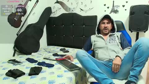 Yeol online show from March 2025 06:43:02 PM