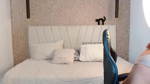 Yera  online show from September 2025 12:29:02 PM