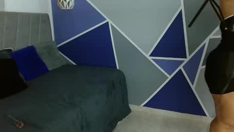 Yera  online show from September 2025 11:50:01 PM