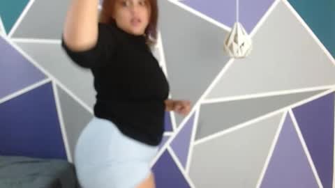 Yera  online show from October 2025 12:19:01 PM